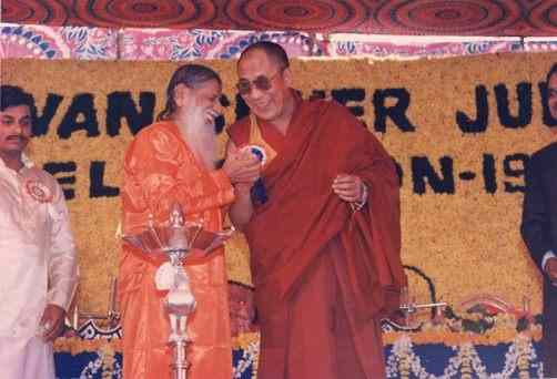 Shri Kumarswamiji with the Dalai Lama